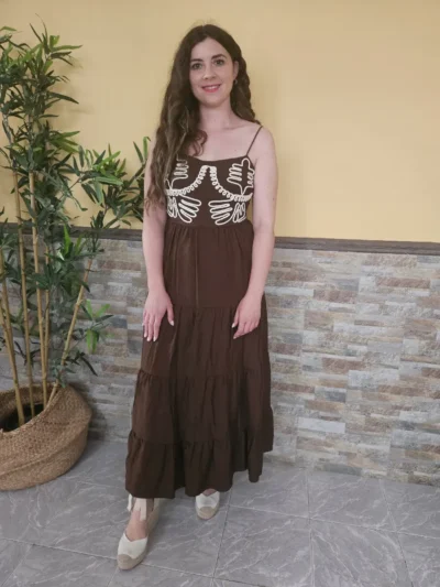 vestido bordado